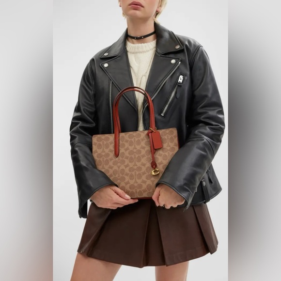 Coach NWT Carter 28 Signature Coated Canvas Tote Bag - Picture 3 of 8